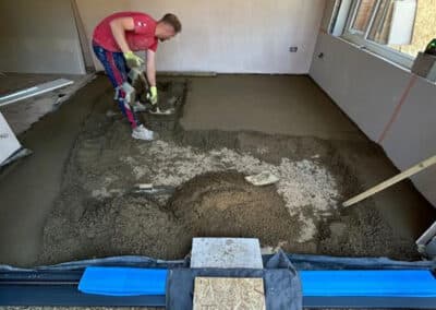 Floor screeder working in Milton Keynes